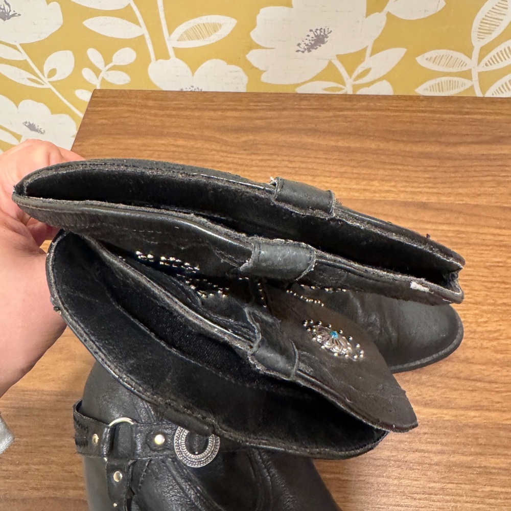 Dingo Black Studded Cowboy Boots - Picture 7 of 8